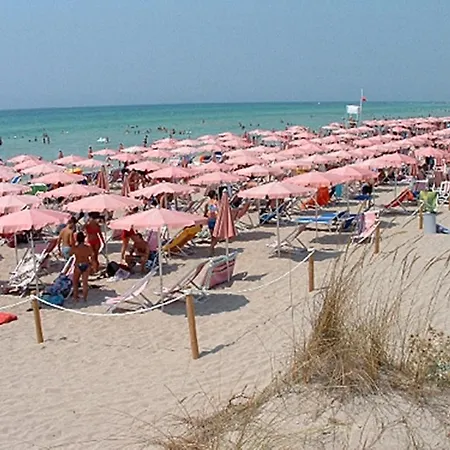Casa Vacanze Celeste בית נופש אוג'נטו